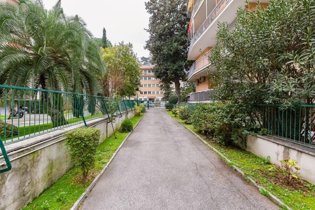 Exclusive Apartment In Eur Lake Rome Buitenkant foto
