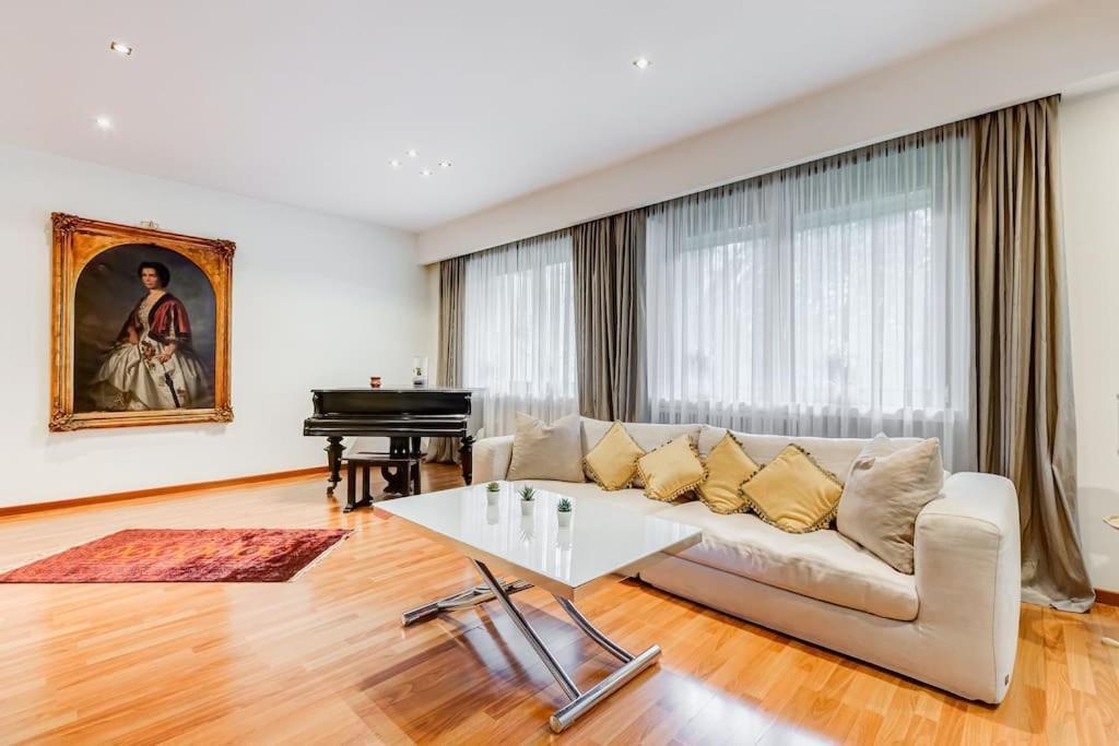 Exclusive Apartment In Eur Lake Rome Buitenkant foto