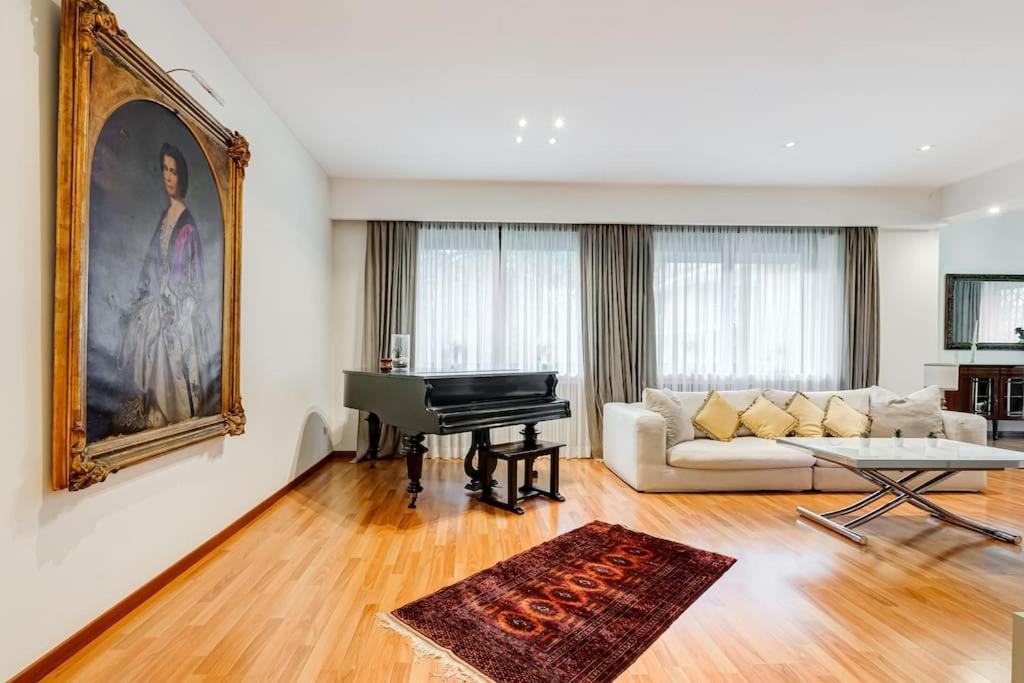 Exclusive Apartment In Eur Lake Rome Buitenkant foto