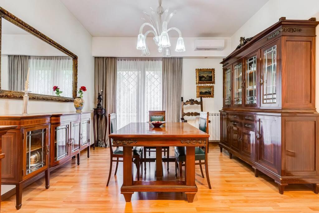 Exclusive Apartment In Eur Lake Rome Buitenkant foto